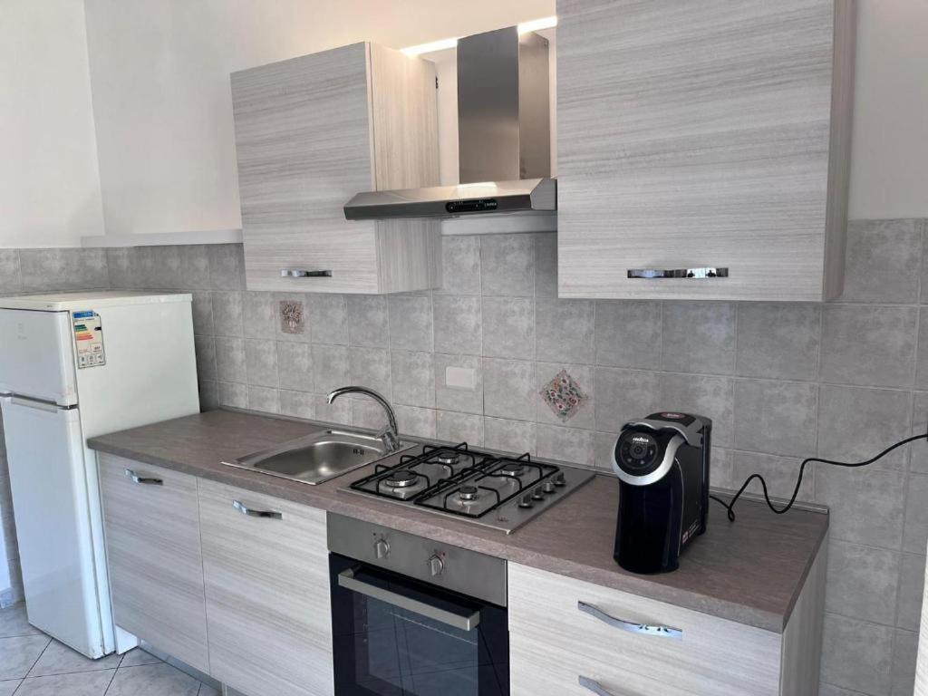 Апартаменти Fco Airport Titina'S House Ф'юмічіно Екстер'єр фото